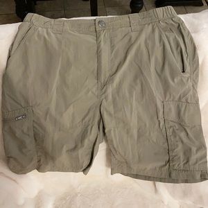 Columbia shorts, Omni-Shade, men’s